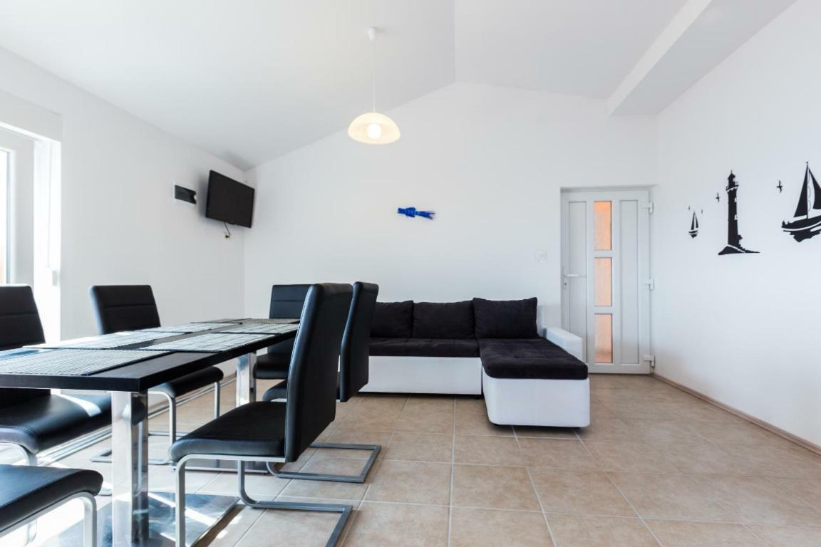 מאנדרה Apartmani Filip מראה חיצוני תמונה
