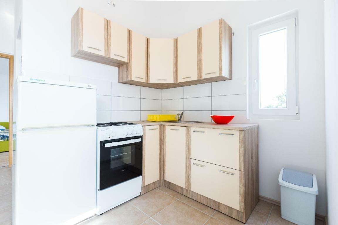 מאנדרה Apartmani Filip מראה חיצוני תמונה